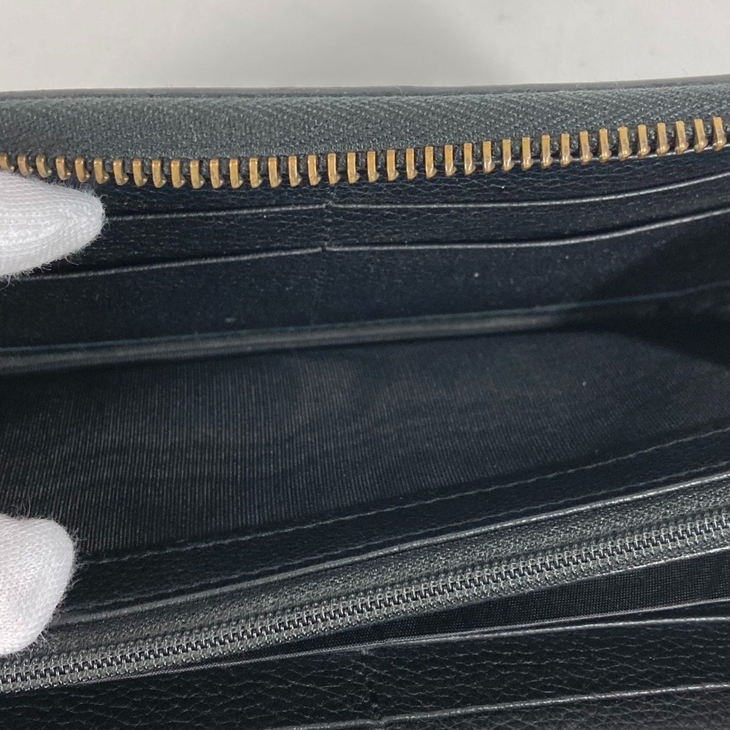 Gucci Black Leather Long Wallet (Bi-Fold) ( )