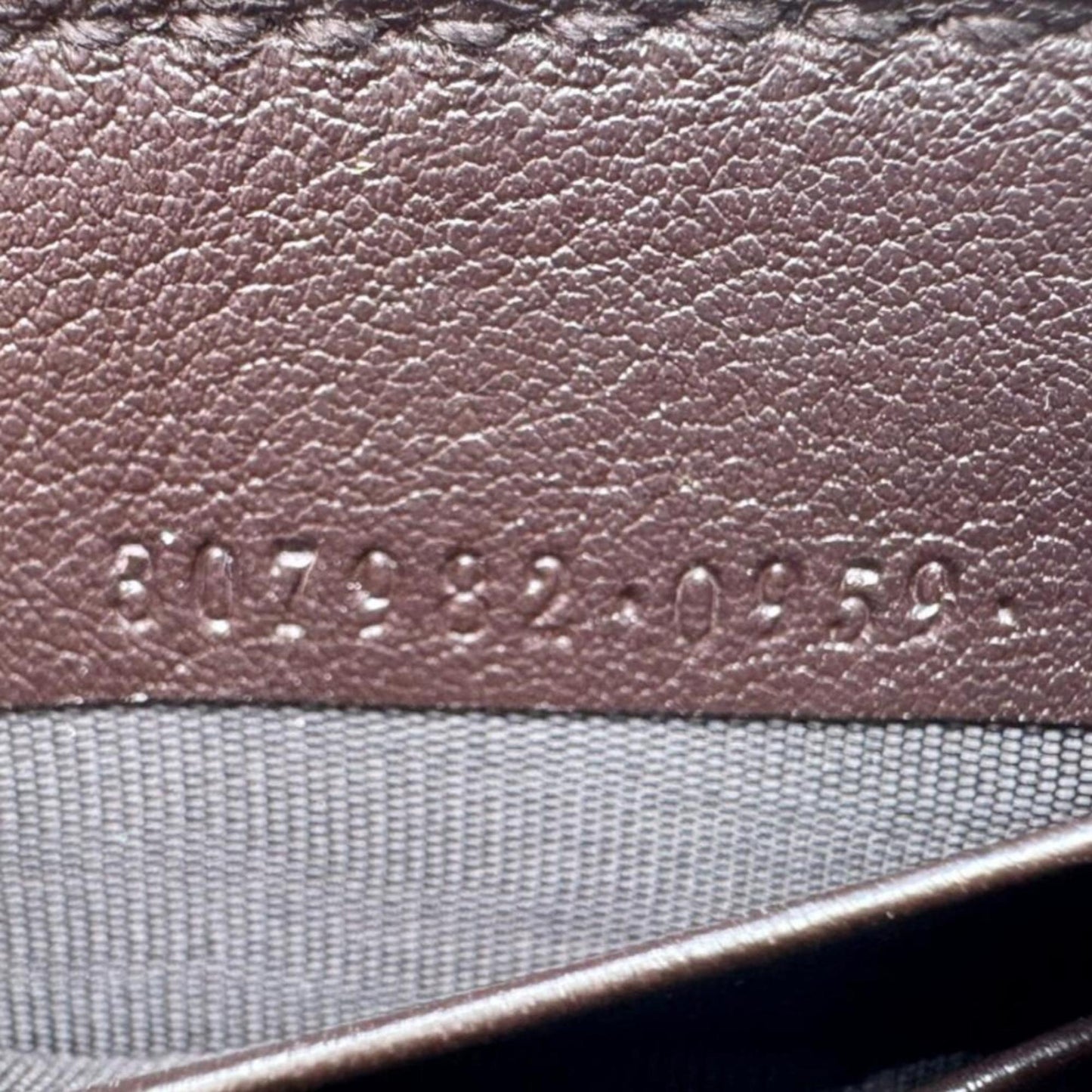 Gucci Brown Leather Long Wallet (Bi-Fold) ( )