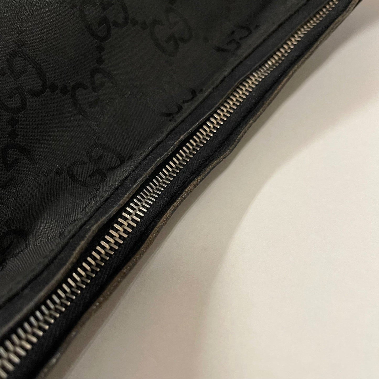 Gucci Black Nylon Leather Shoulder Bag ( )