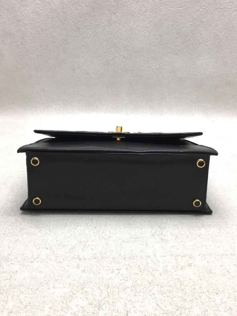 Chanel Leather Shoulder Bag