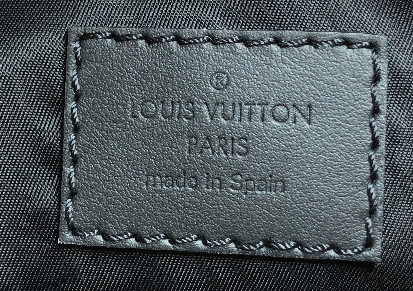 Louis Vuitton Comet Messenger Bag Spotlight Monogram Giant Leather PM