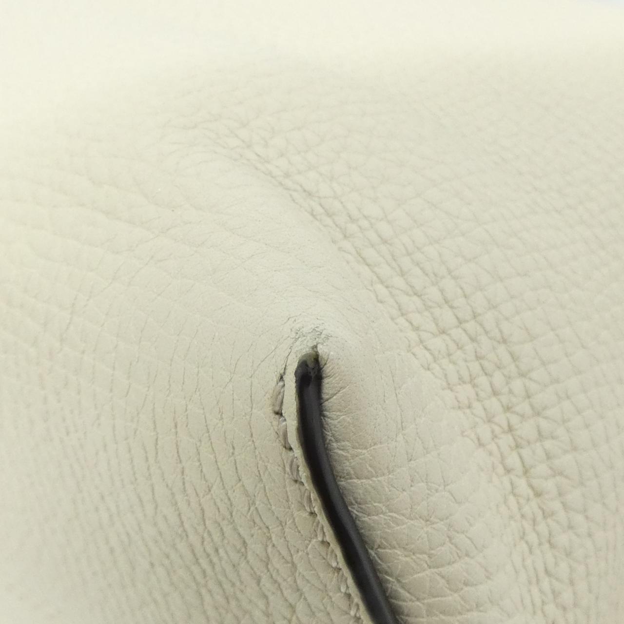 Fendi Peekaboo Handbag - Ewore Bags