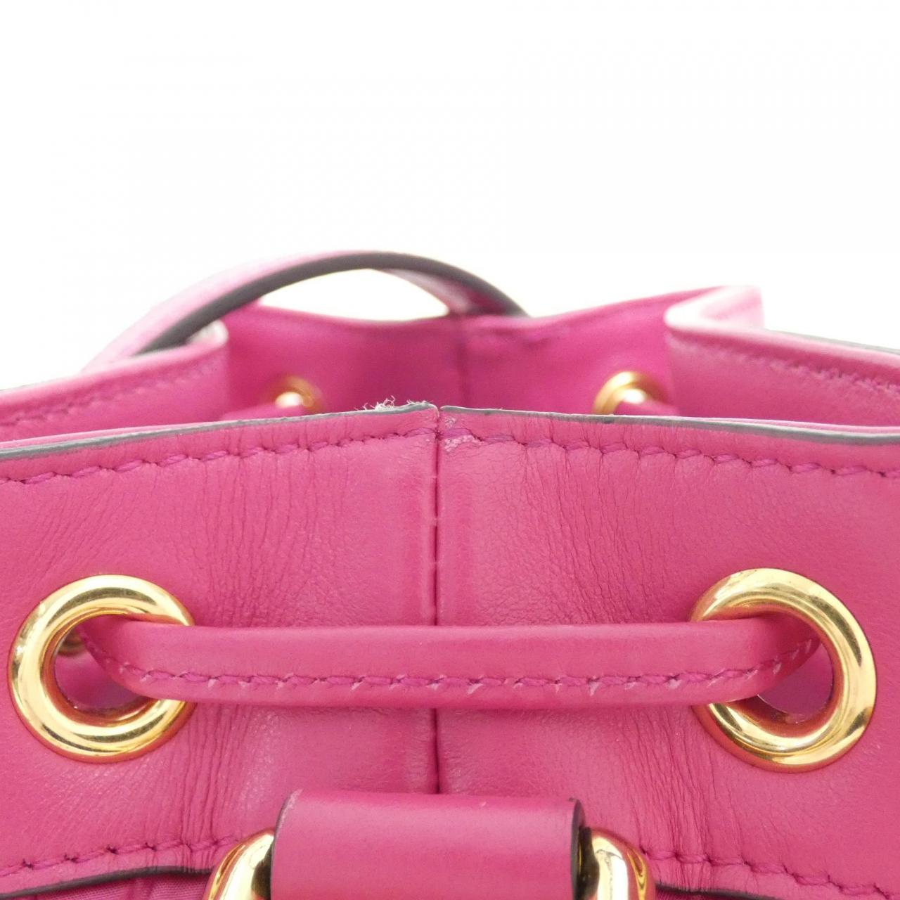 Gucci GG Matelassé Leather Shoulder Bag