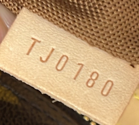 Louis Vuitton Carryall Handbag Monogram Canvas