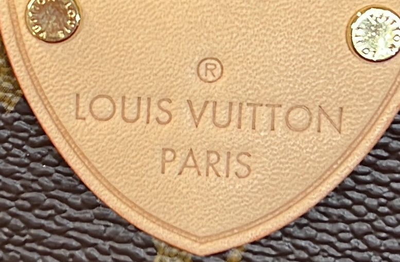 Louis Vuitton Pochette Tirette Monogram Canvas
