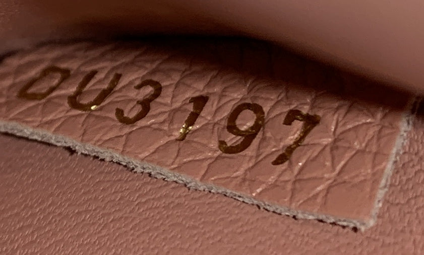 Louis Vuitton City Steamer Handbag Leather MM