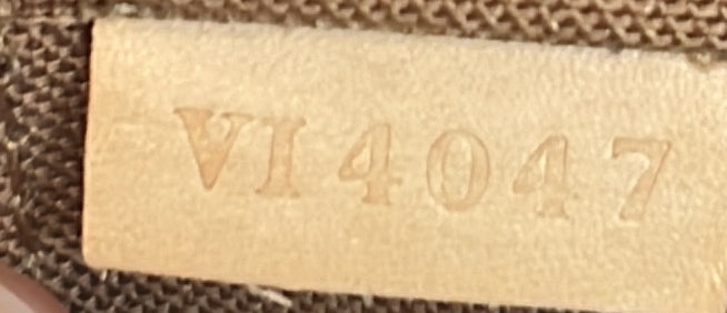 Louis Vuitton Batignolles Handbag Monogram Canvas Vertical
