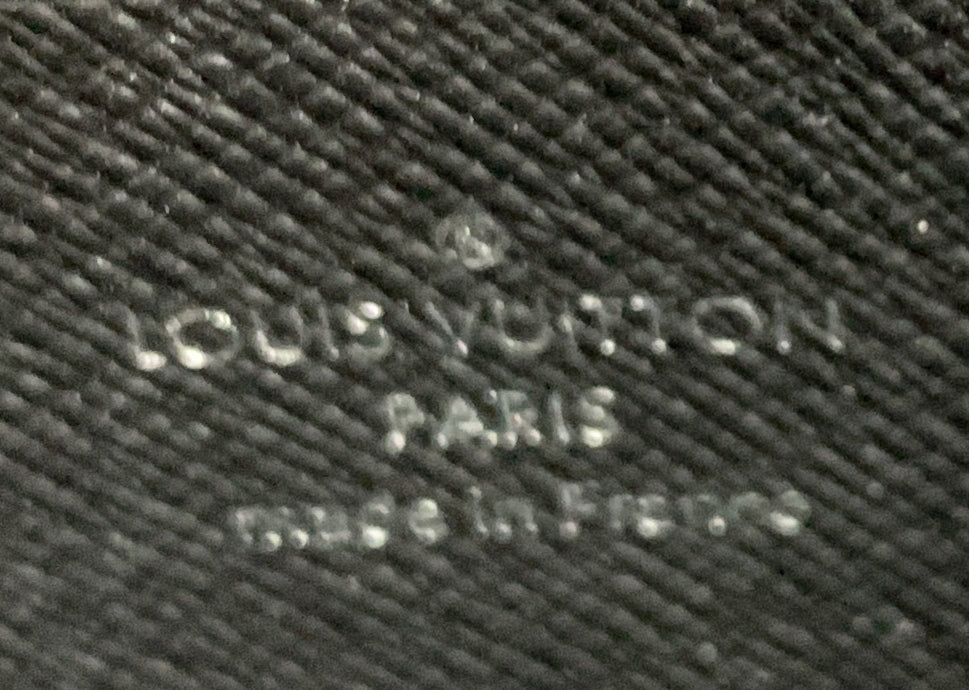 Louis Vuitton Pochette Voyage Damier Graphite MM