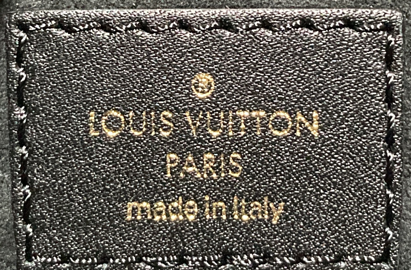 Louis Vuitton New Wave Chain Bag NM Quilted Leather PM