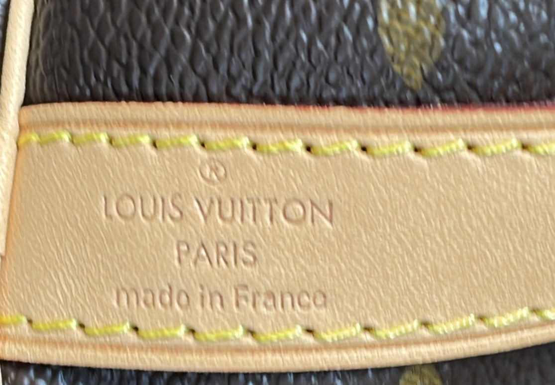Louis Vuitton Bandouliere Bag Monogram Canvas 25