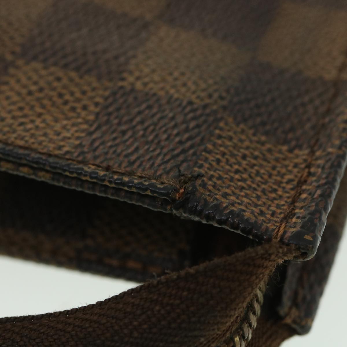 LOUIS VUITTON Damier Ebene Poche Toilette 26 Pouch N47543 LV Auth 34147