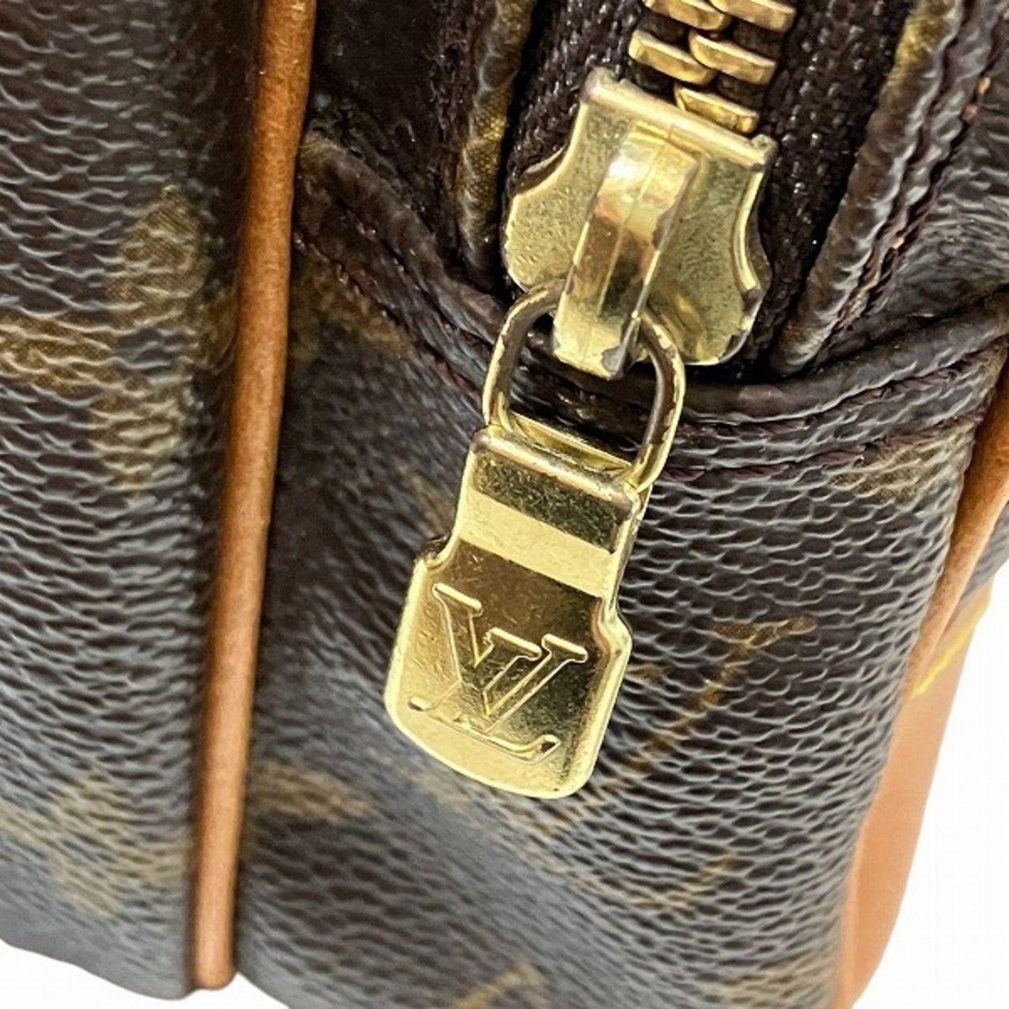 Louis Vuitton Galle Monogram Monogram Shoulder Bag