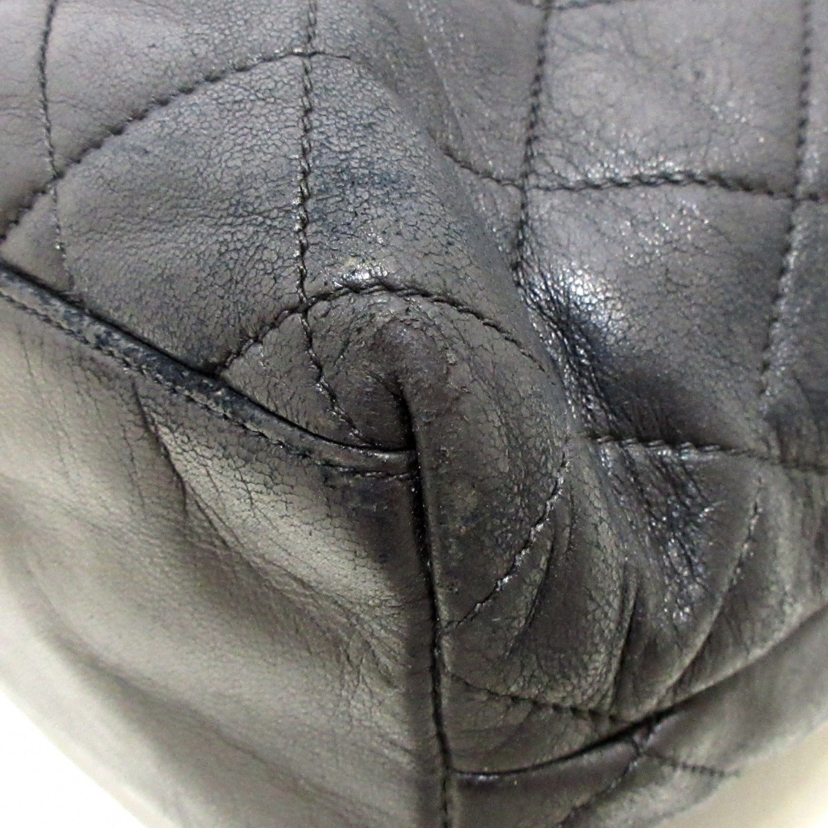 Chanel Matelasse Shoulder Bag Chain Shoulder