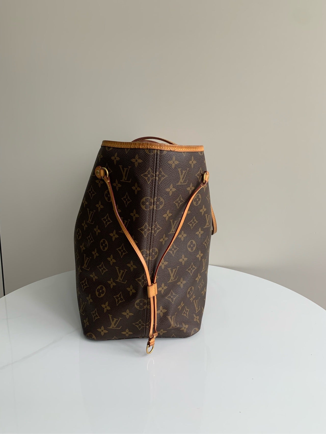 LOUIS VUITTON<br>Tote Bag