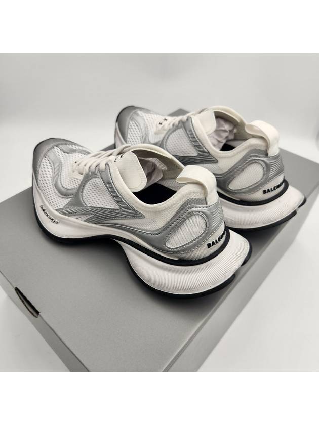 Luxury Balenciaga Trending 2026 circuit sneakers black