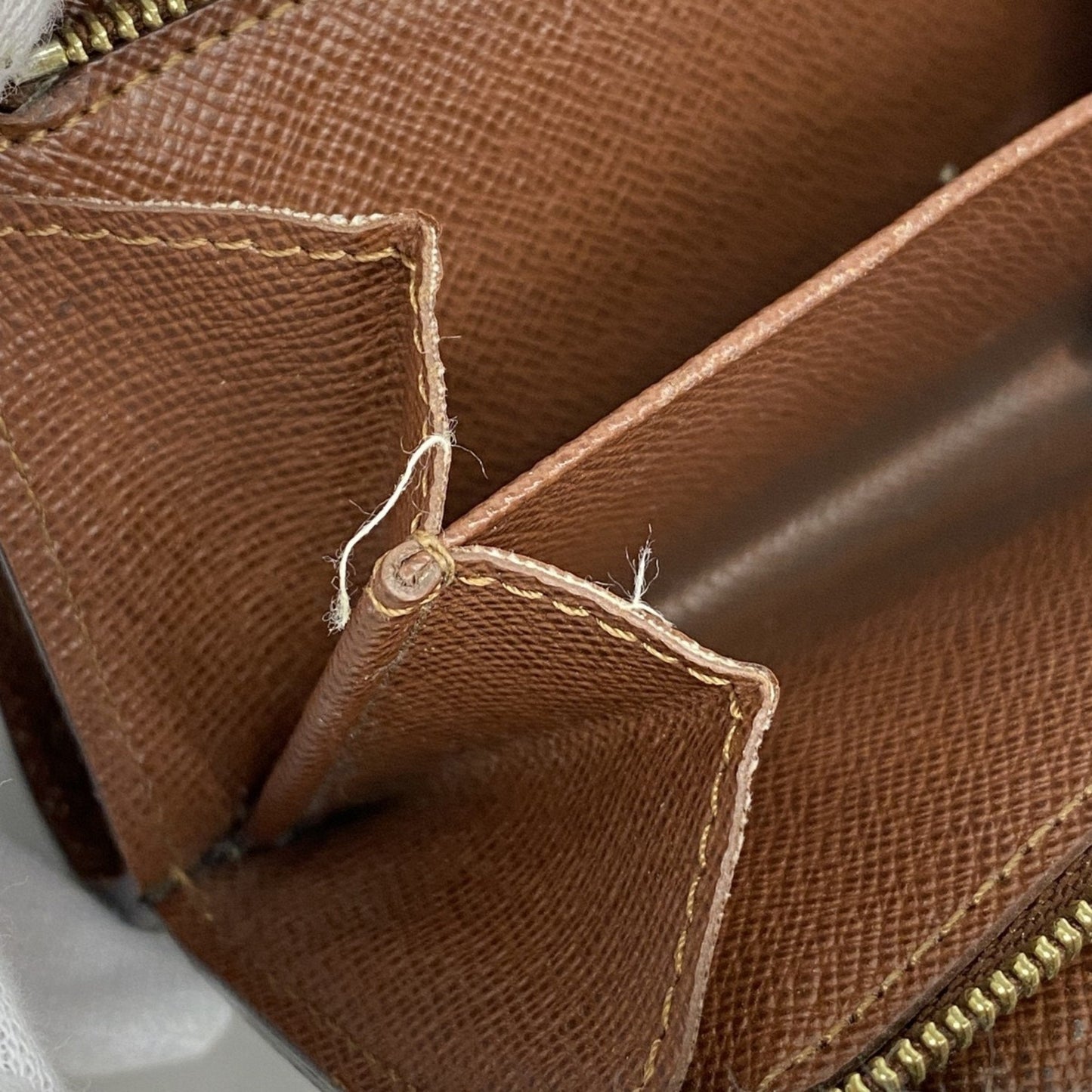 Louis Vuitton Wallet (Tri-Fold)