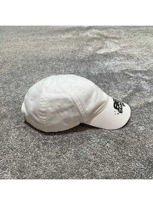 Luxury Balenciaga Trending 2026 Hand Draw BB Icon Ball Cap White
