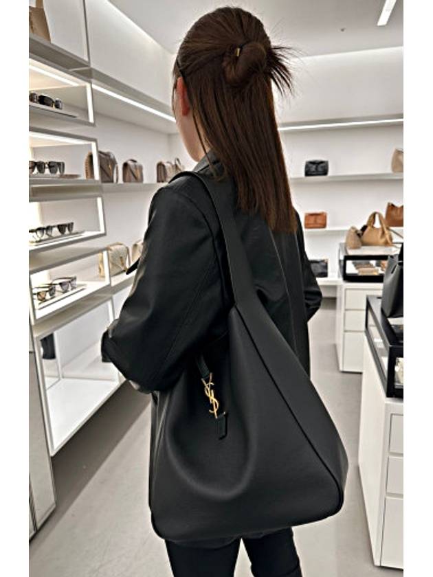 Luxury Saint Laurent Trending 2025 Bea Grained Leather Tote Bag Black