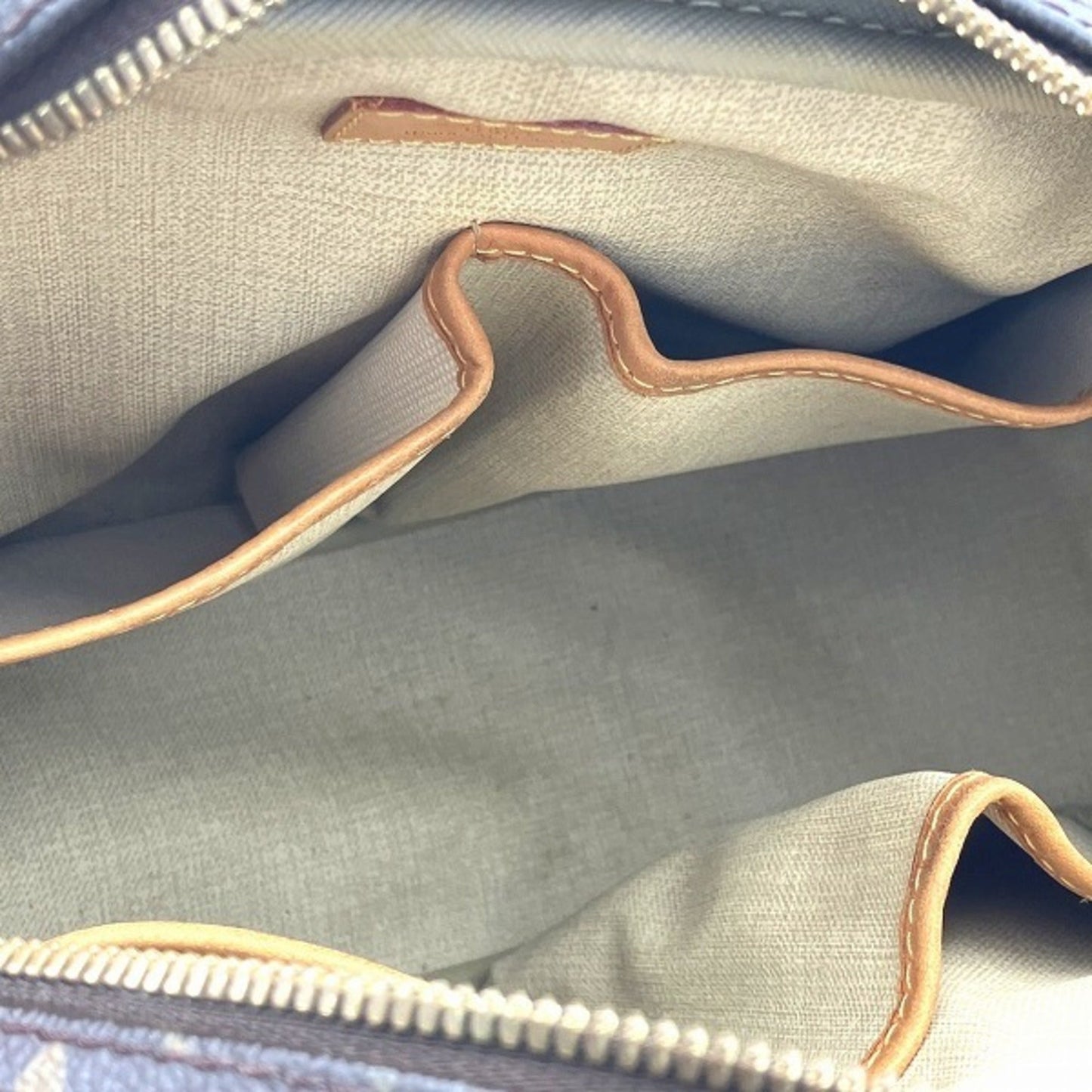 Louis Vuitton Monogram Monogram Handbag