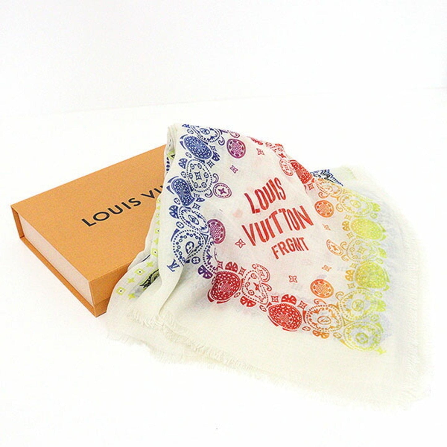 LOUIS VUITTON Scarves