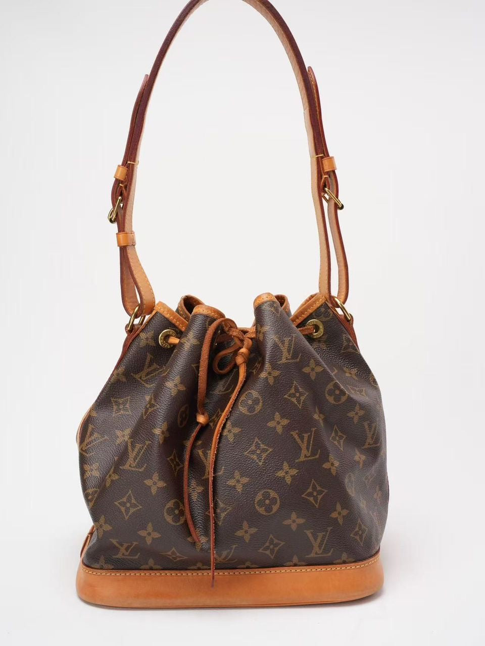 Louis Vuitton Petit Noe Bucket Bag