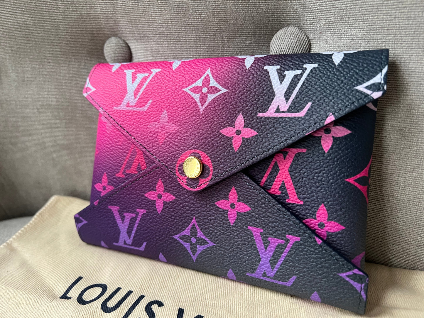 Louis Vuitton Medium Kirigami Midnight Fuchsia