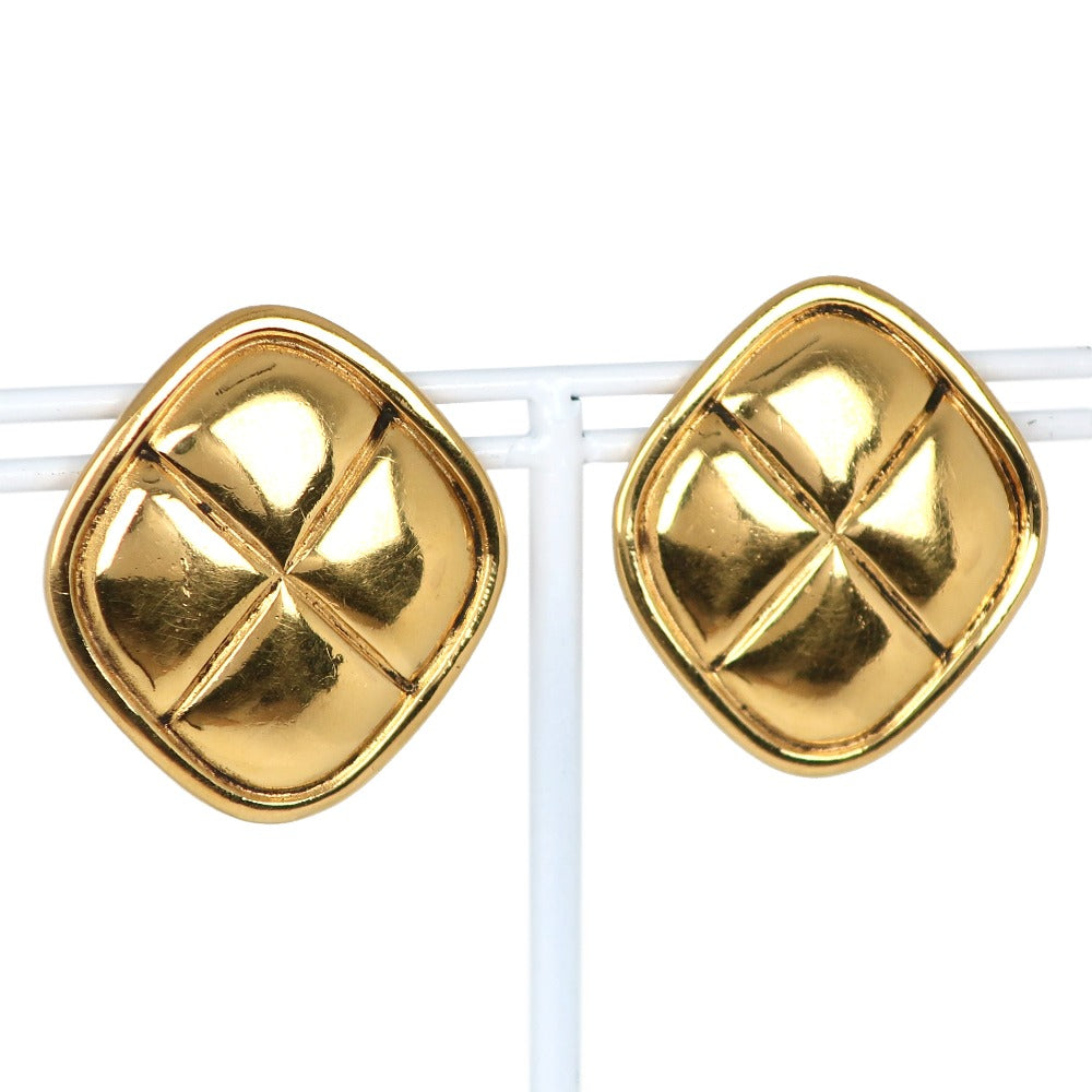 Chanel Chanel Earring Matrasse G 15.2g Rhombus Earring Mattress & Buy
