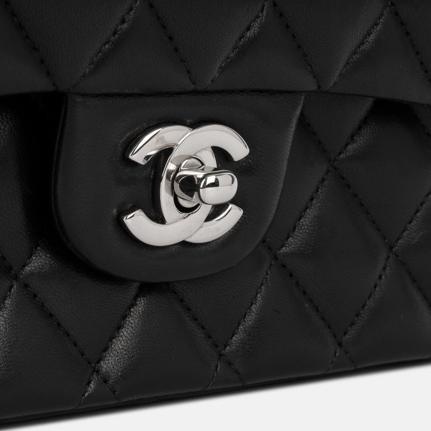 Chanel Classic Flap Bag - Medium