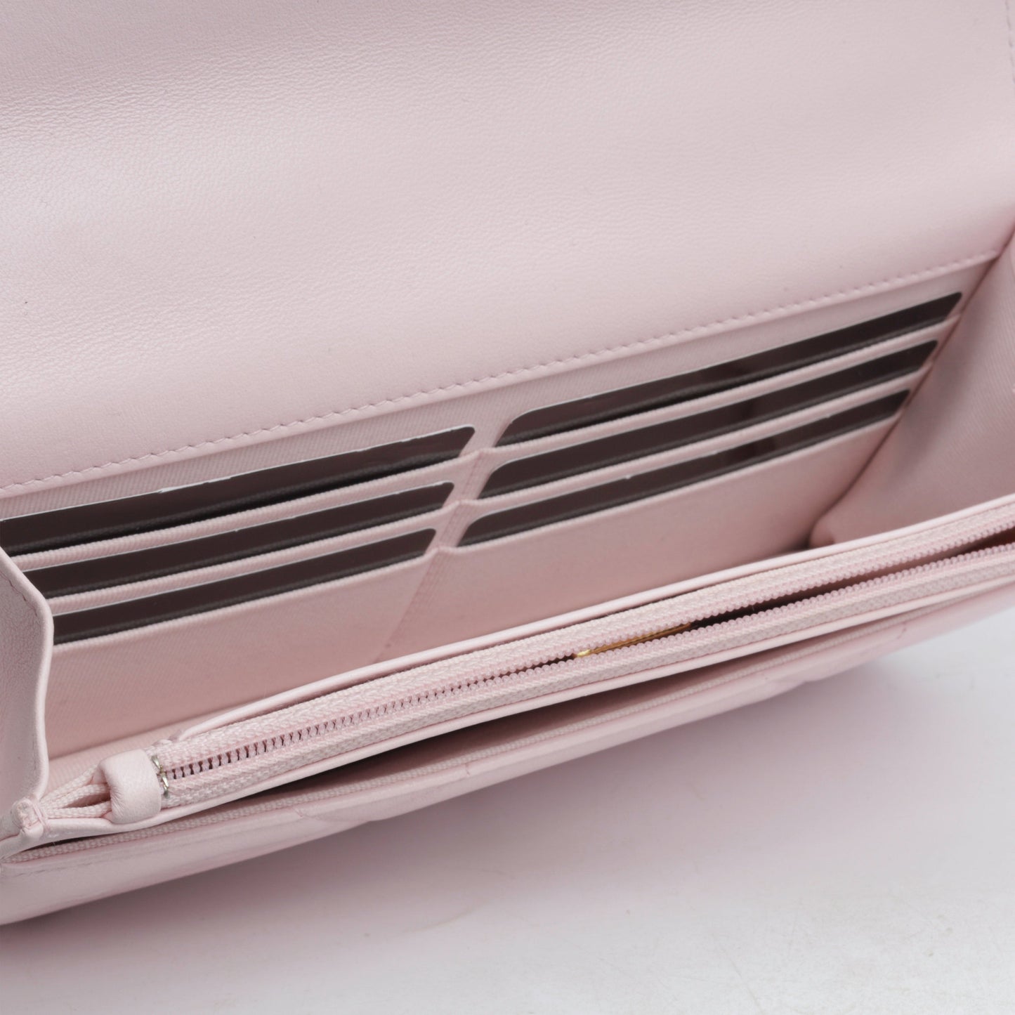 Chanel Chanel 19 WOC