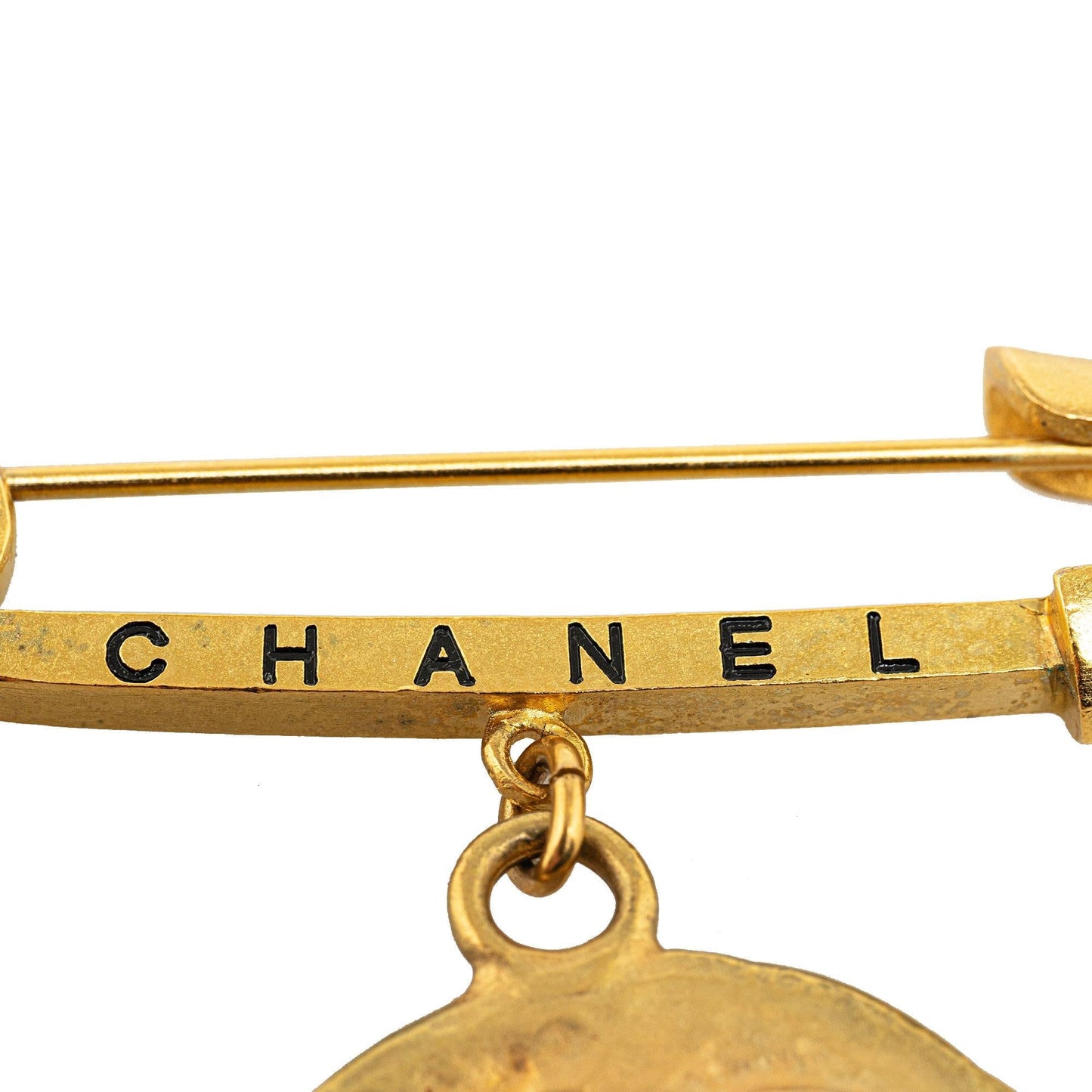 Chanel CC Medallion Costume Brooch (SHG-p5Fz3w) Handbag