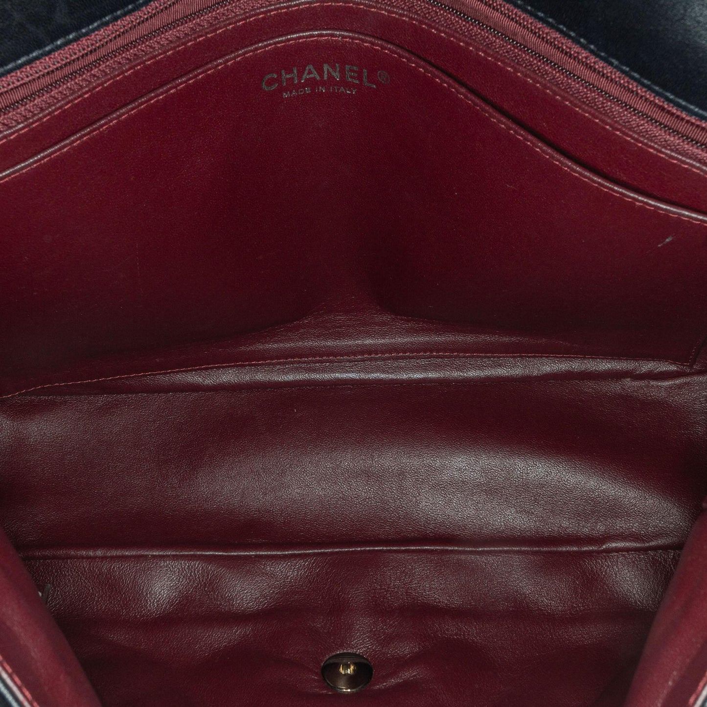 Chanel Maxi Classic Lambskin Single Flap (SHG-C8eJpN) Shoulder Bag