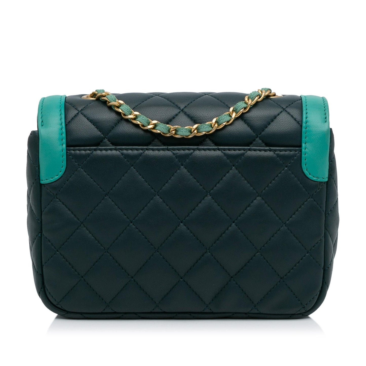 Chanel Two-Tone Day Flap Bag (SHG-Qdyuoq)