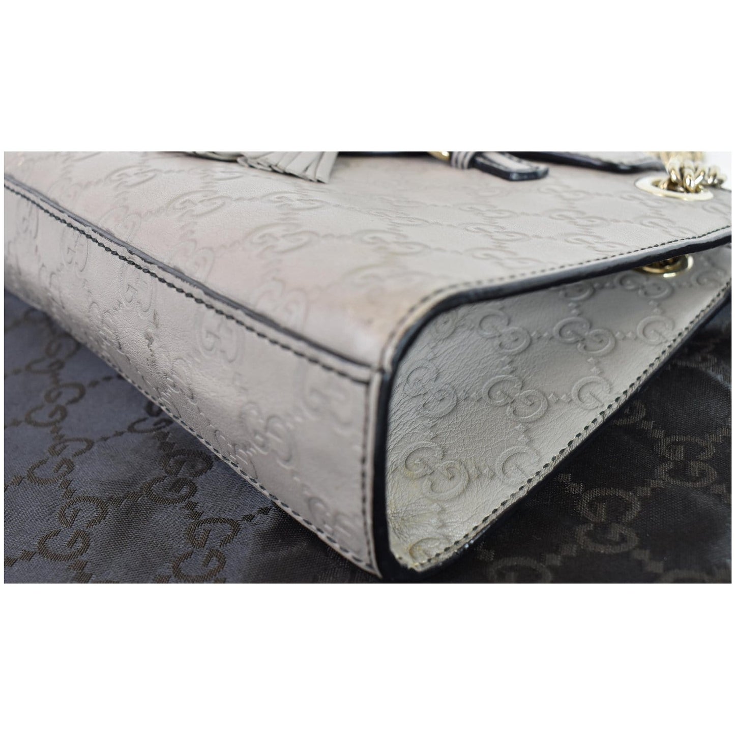 GUCCI Emily Guccissima Leather Chain Crossbody Bag Grey 369621