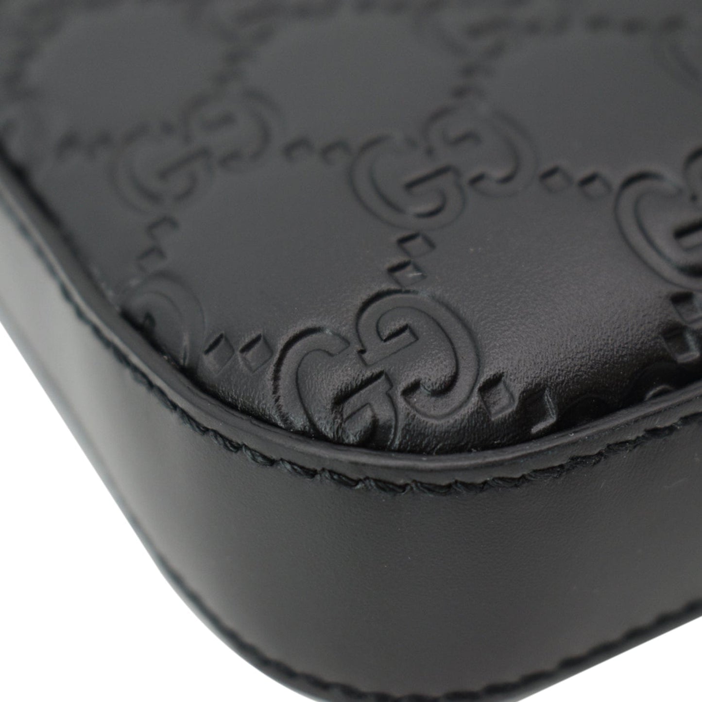 GUCCI GG Signature Leather Black Messenger Bag 406410