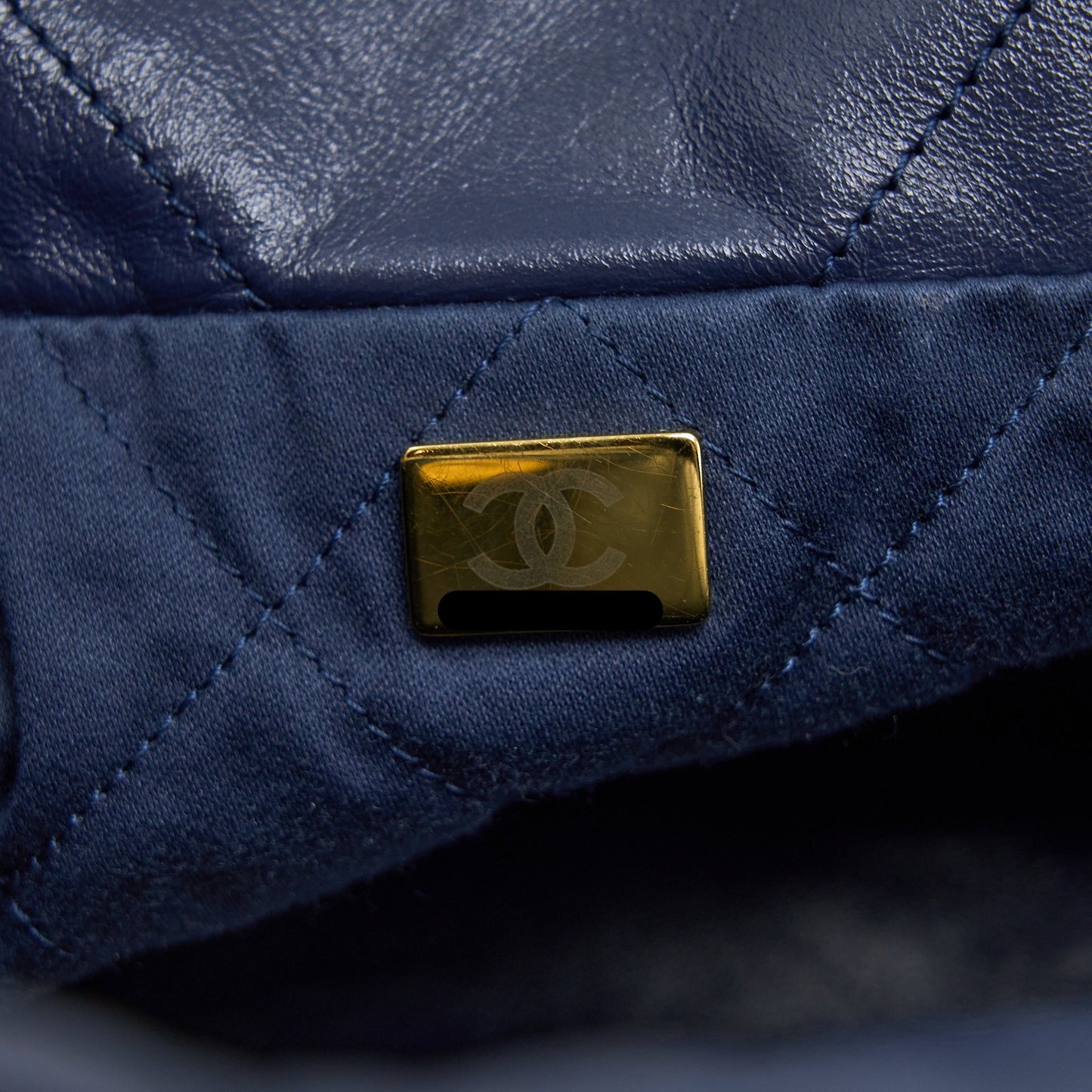 Chanel Small 22 Bag Shiny Calfskin Navy (Microchip)