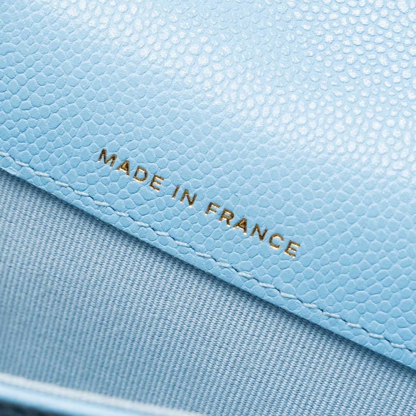Chanel classic flap card holder caviar blue L (microchip)