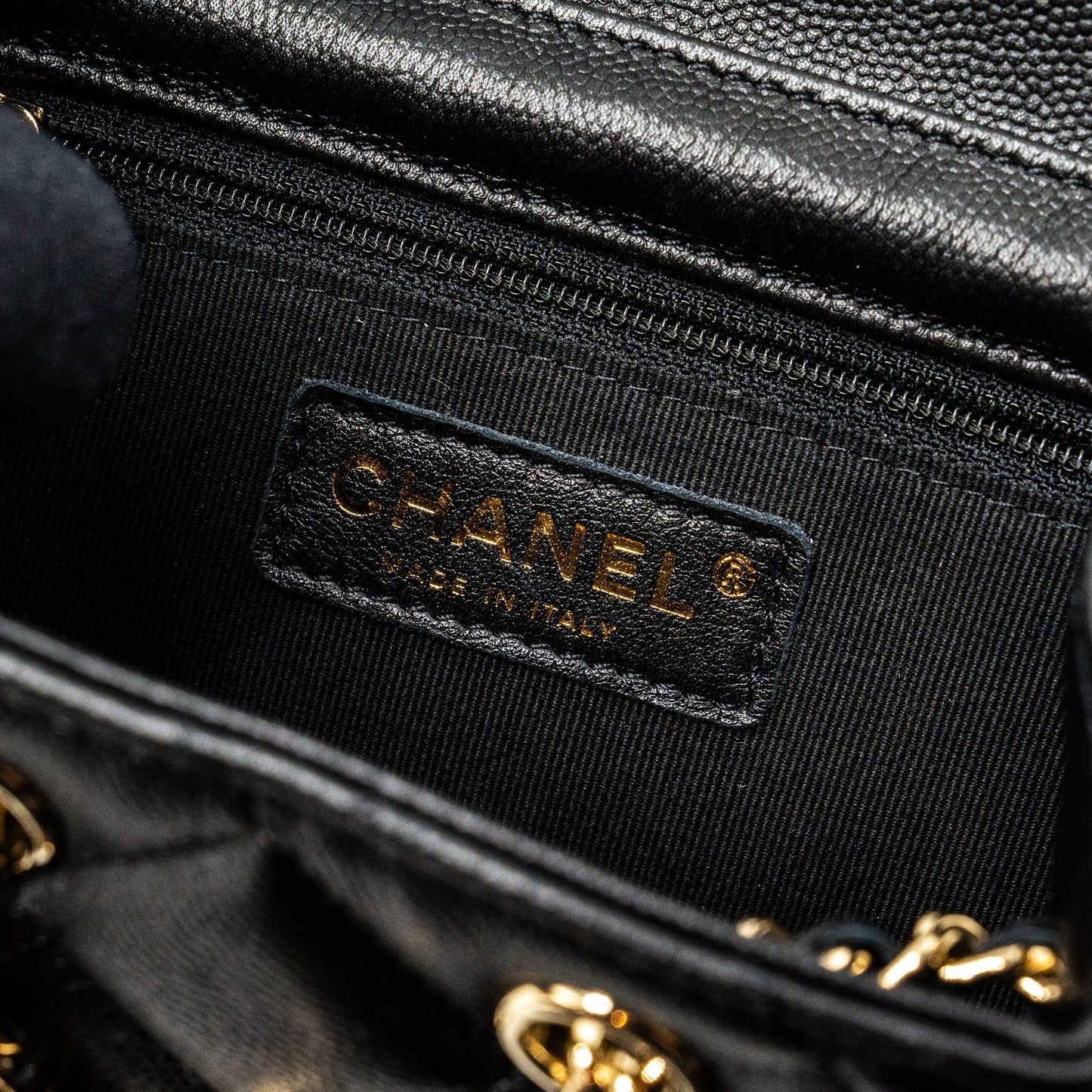 Chanel 22s mini backpack caviar black L(Microchip)