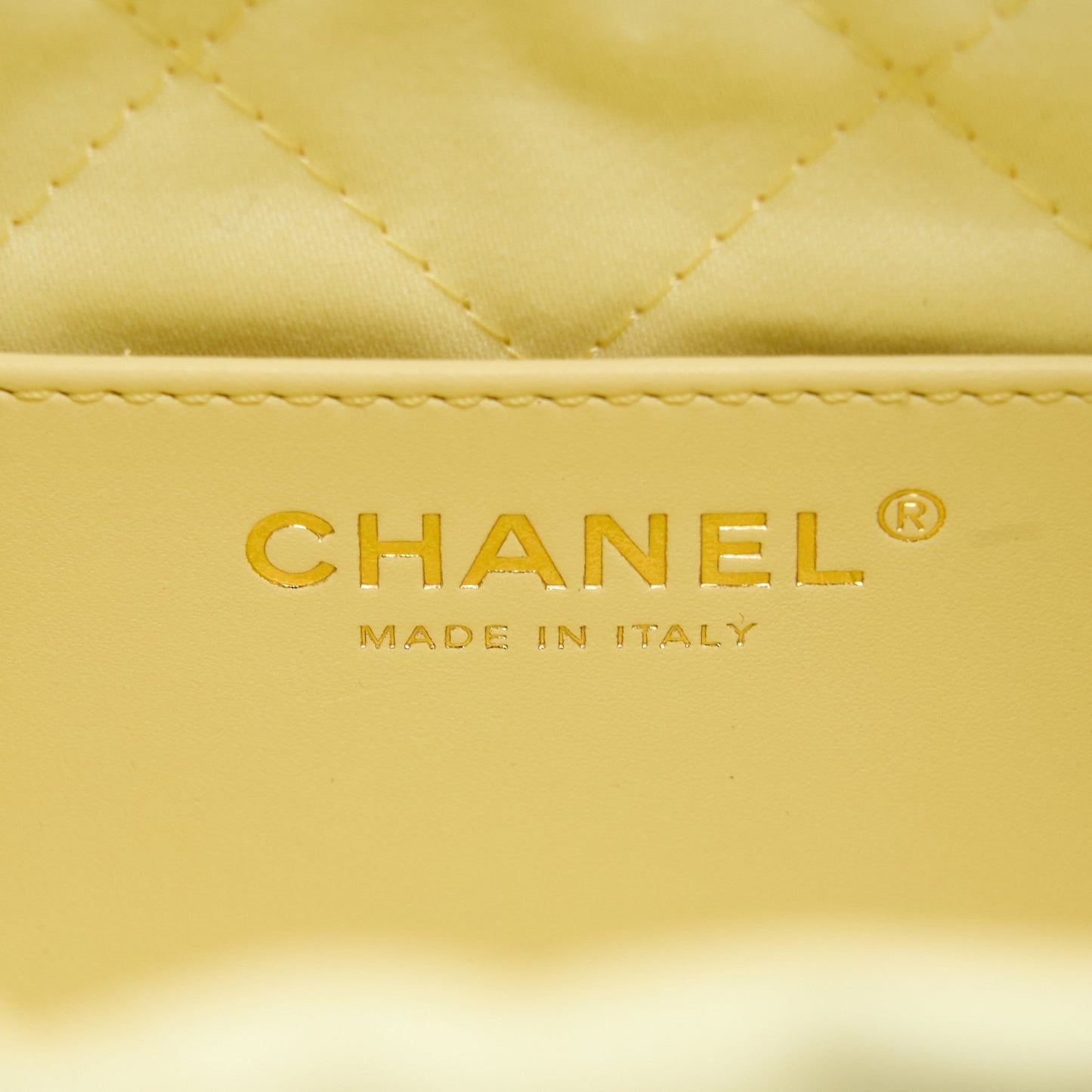 Chanel 23S Mini 22 Bag Shiny Calfskin Light Yellow (Microchip)