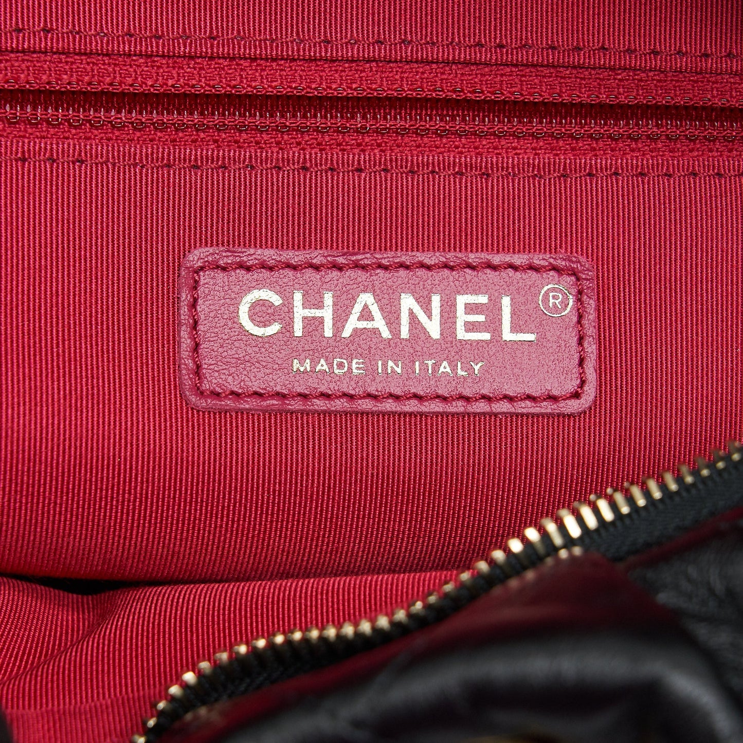 Chanel quilted shoulder bag lambskin black