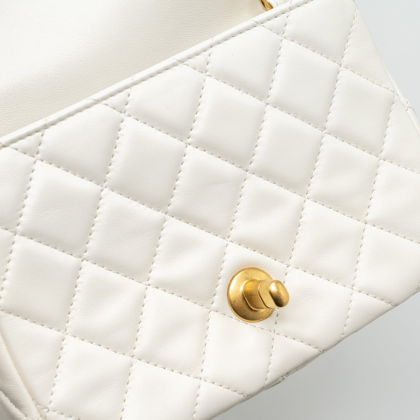 Chanel Pearl crush mini square flap bag lambskin white (microchip)