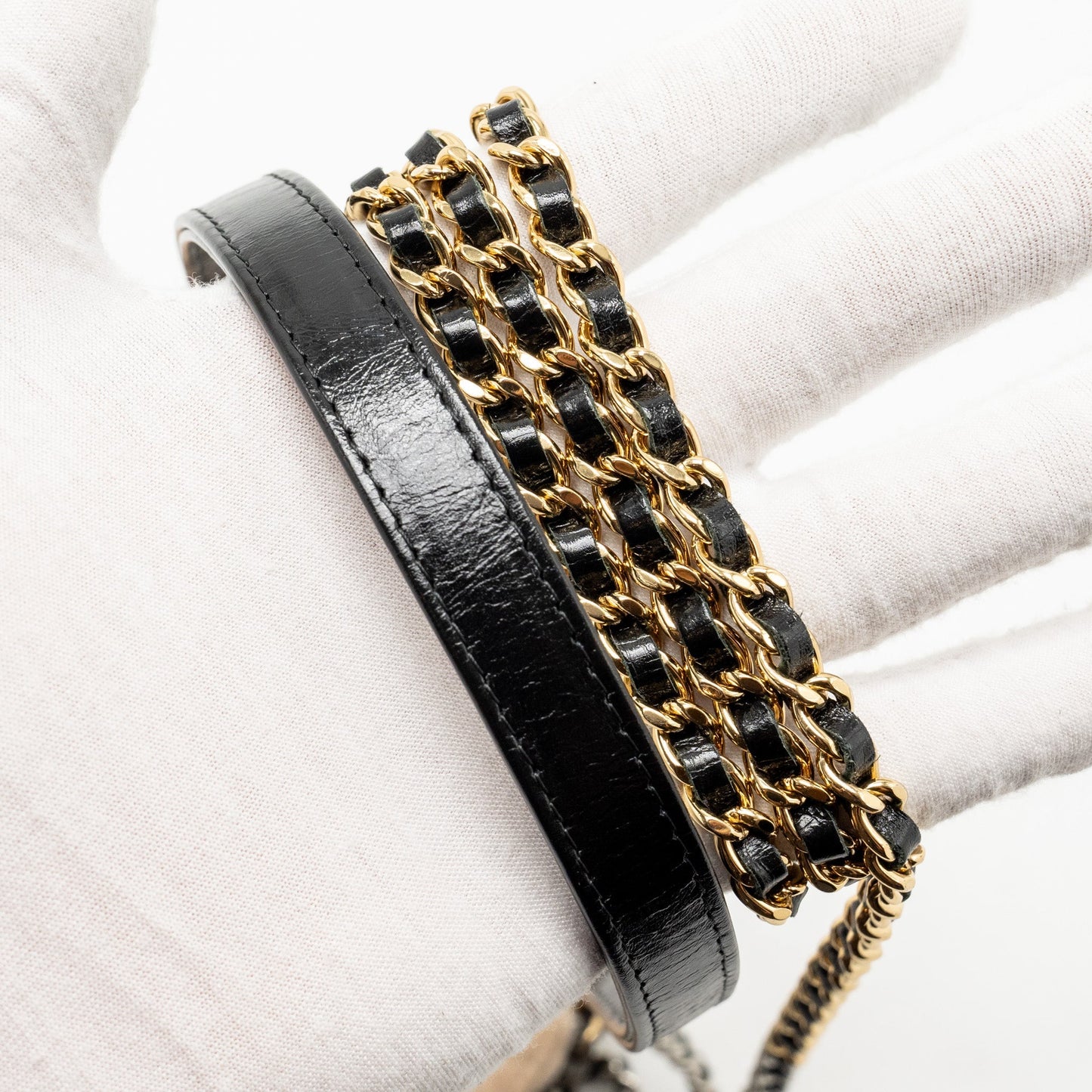 Chanel Gabrielle double zip Clutch on Chain calfskin beige / black multicolor hardware