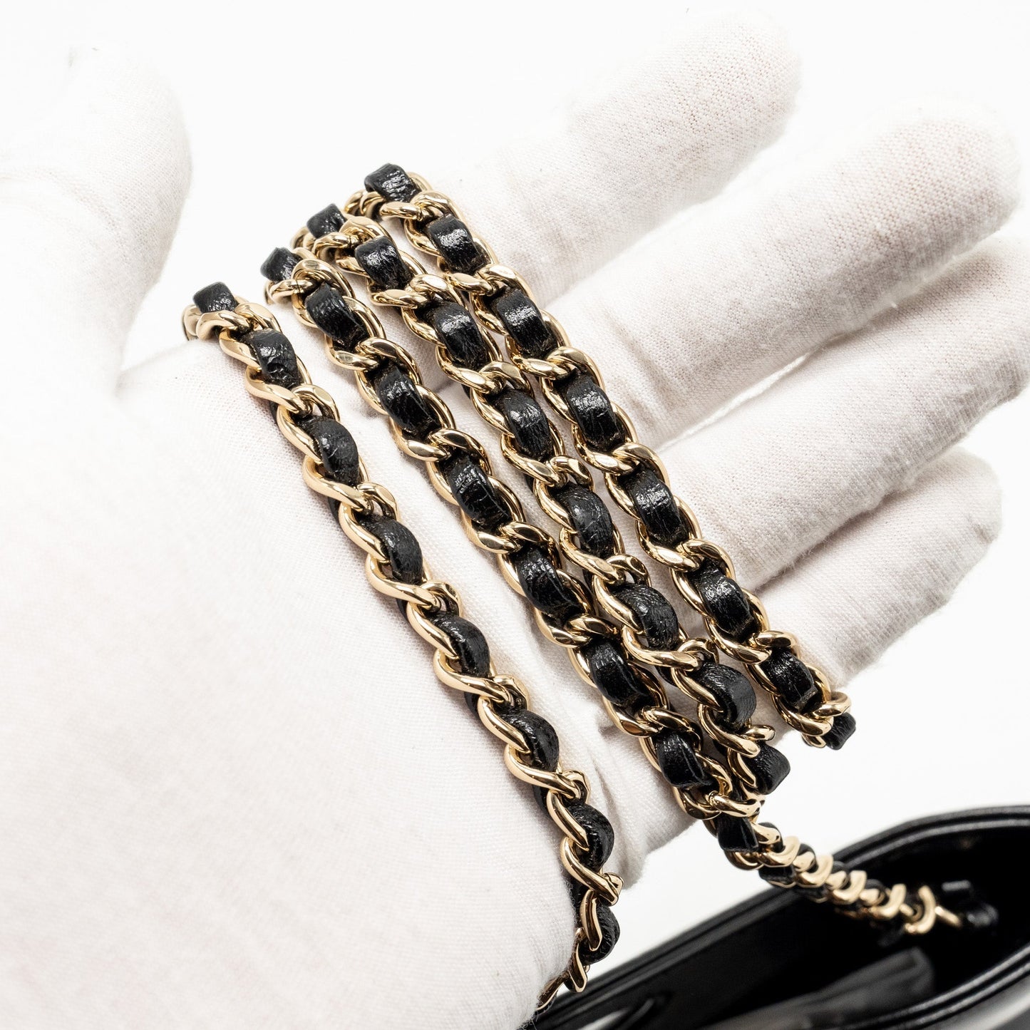 Chanel Mini 31 bag Shiny Calfskin Black L (Microchip)
