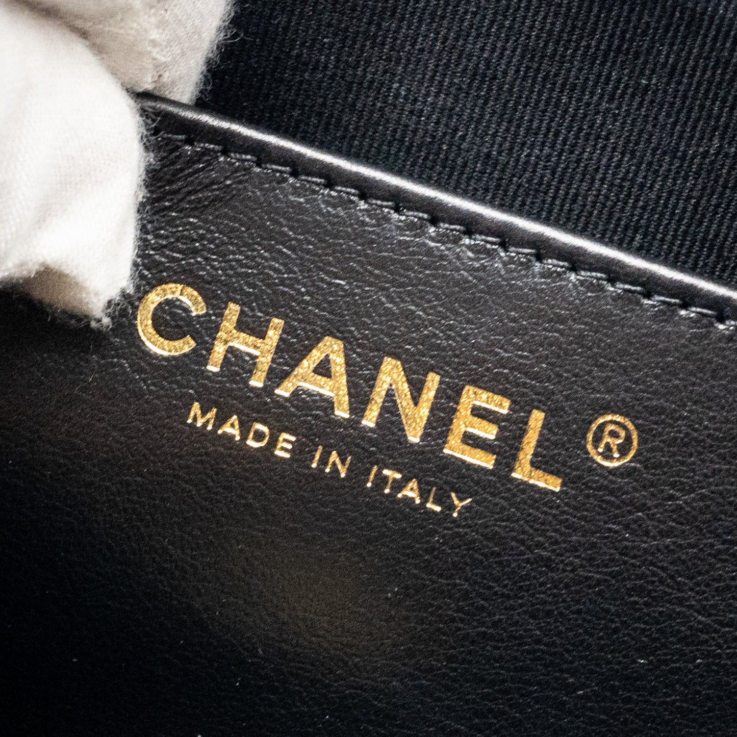 Chanel 23k Hobo Shoulder Bag Calfskin Black (microchip)