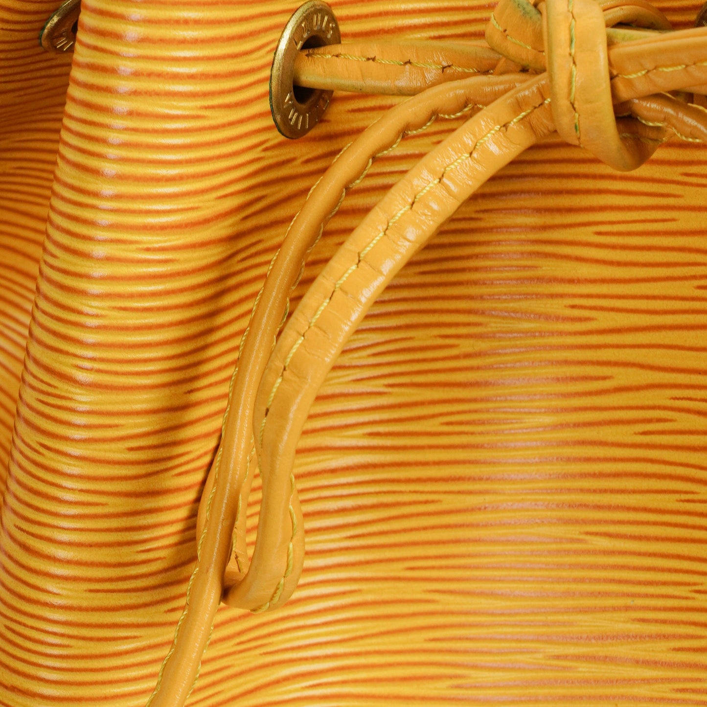 Louis Vuitton Noe Grande GM Yellow EPI Leather Shoulder Bag