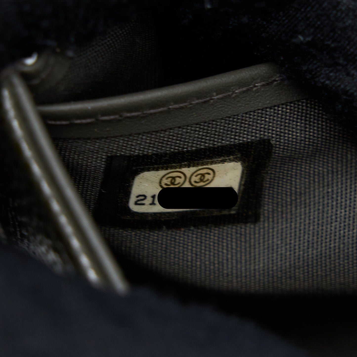 Chanel CC Logo Flap Long Wallet Caviar Dark Olive Green