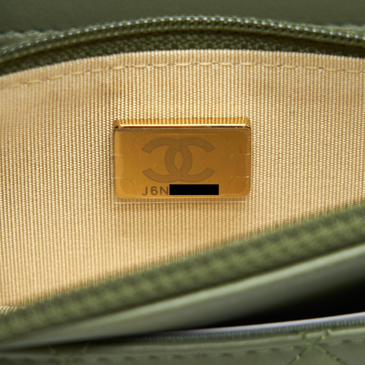 Chanel 21B Green Pearl Crush Wallet On Chain