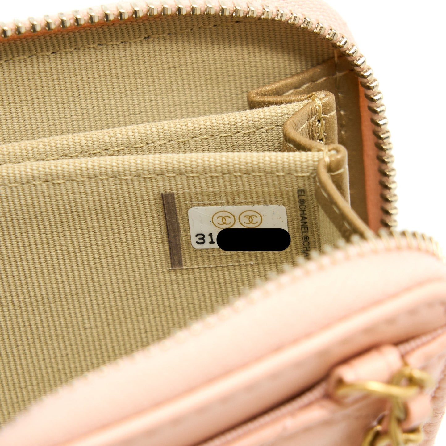 Chanel Pearl Crush Zippy Card Holder Lambskin Light Pink Brushed