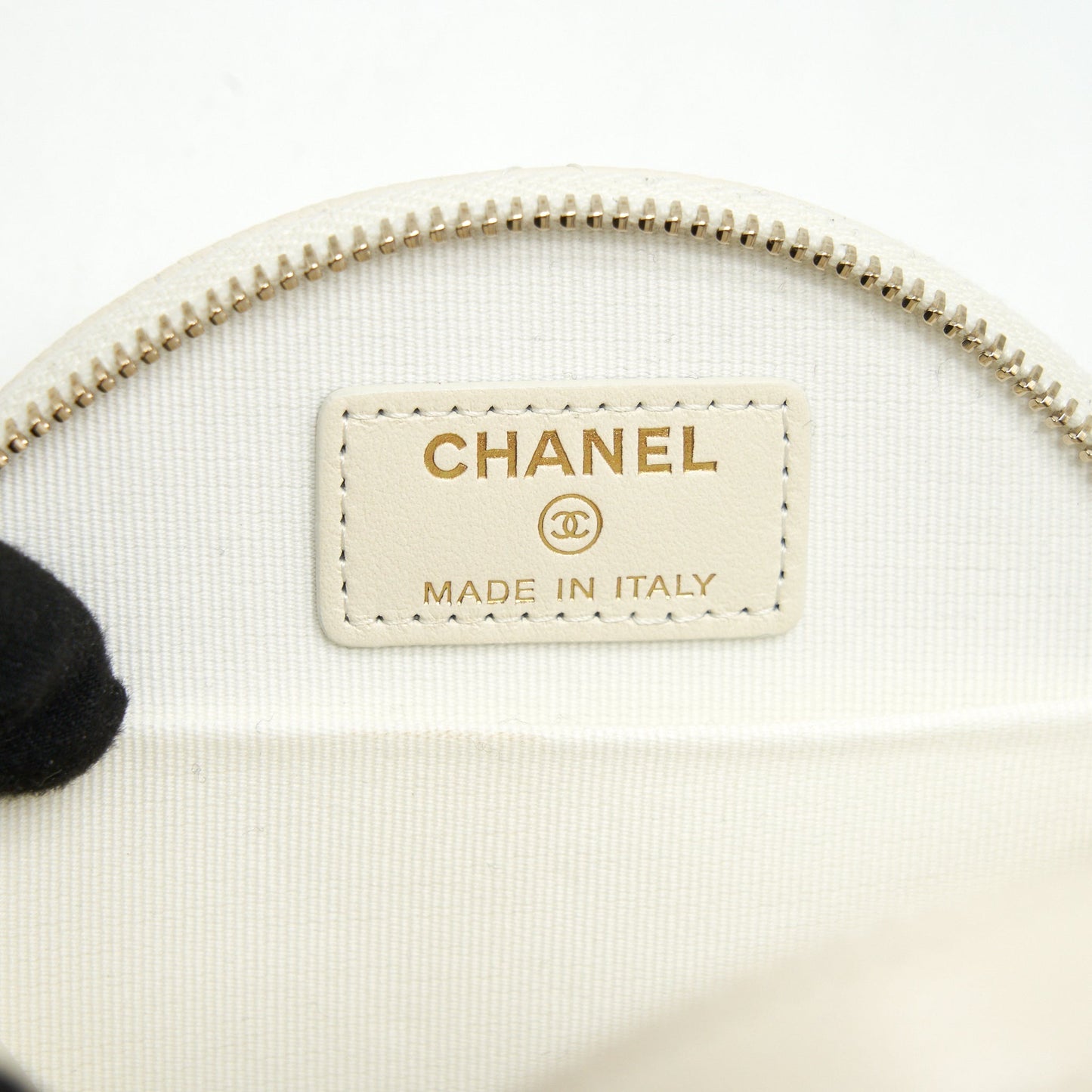 Chanel clutch with chain Caviar white L