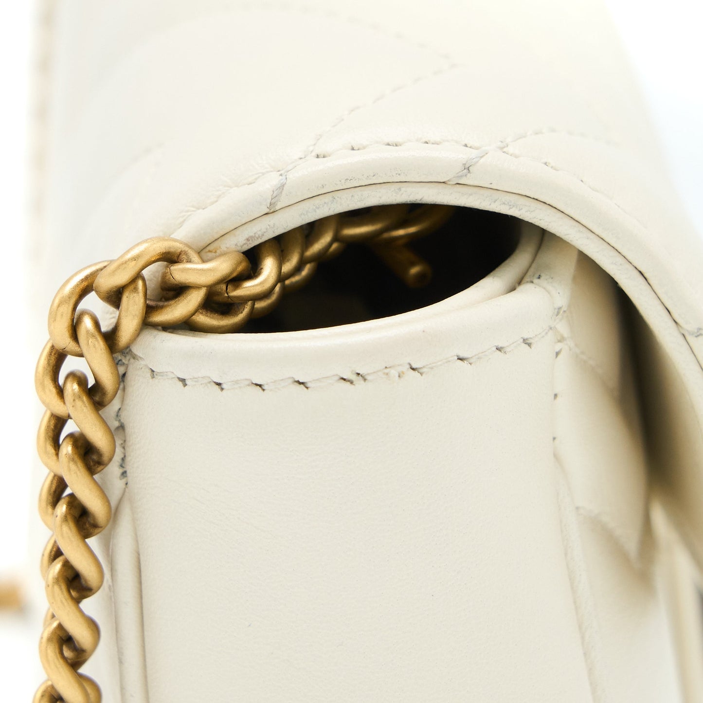 Gucci GG Marmont Super Mini Bag Matelass? White Brushed