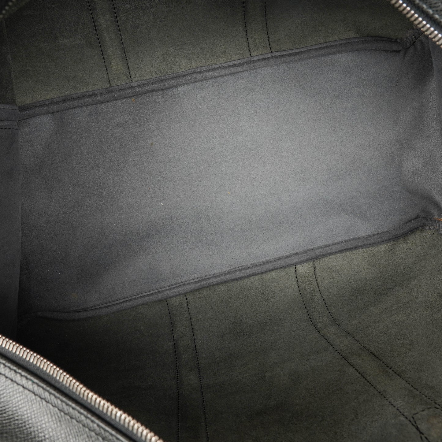 Louis Vuitton Grey/Black Taiga Leather Kendall Keepall Bag